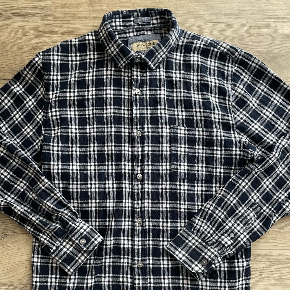 Tallwoods | Navy and White Plaid Flannel Shirt for Men | Medium